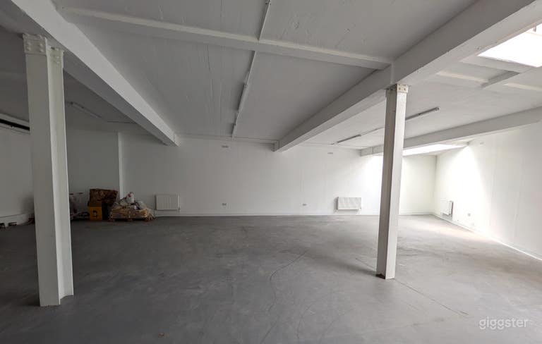  SW London loft space with great natural light, high ceilings 