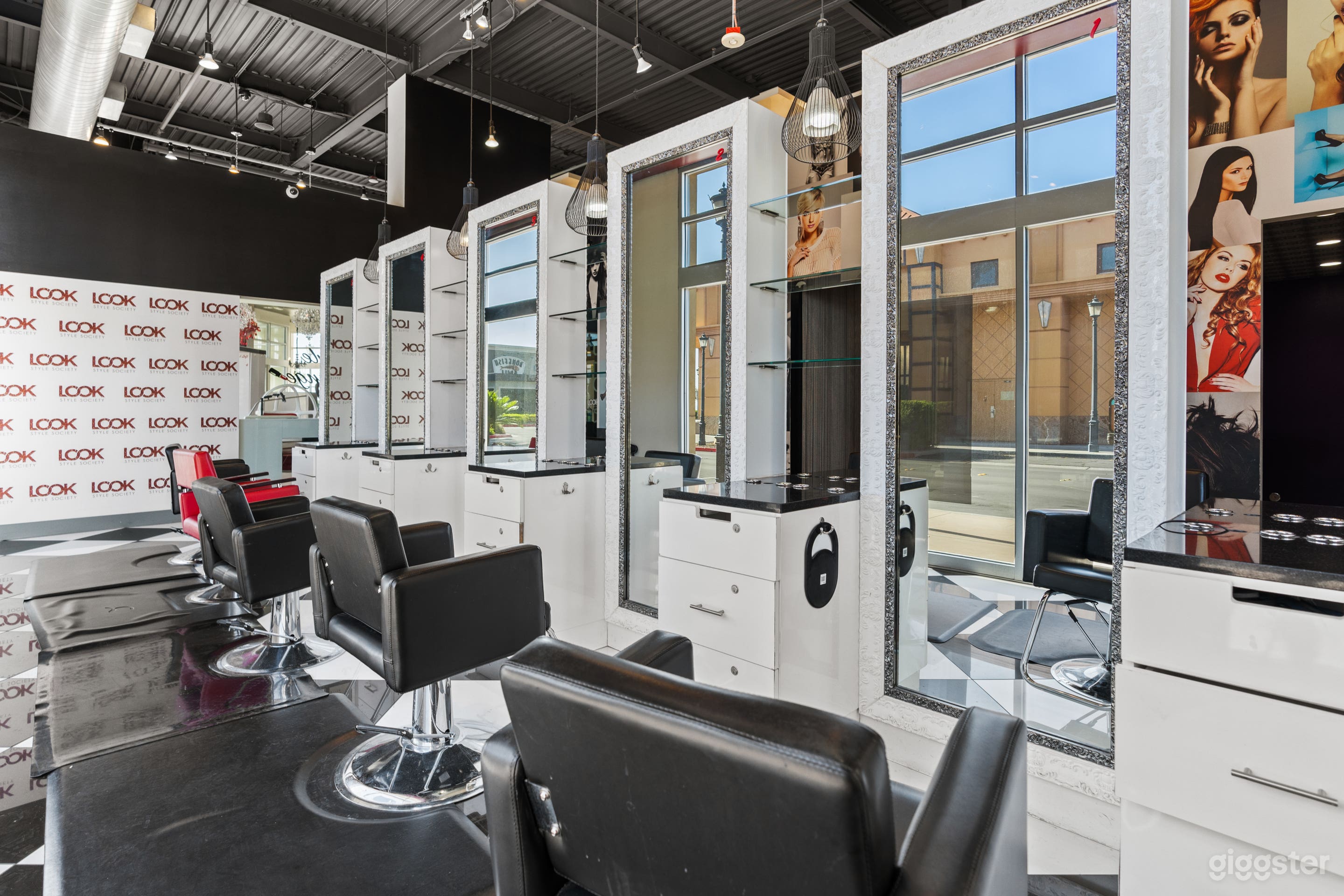 Style Lounge 10 salon chairs and 10 stations