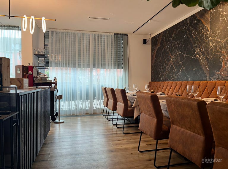  Exklusive Anmietung des eleganten italienischen Restaurants 