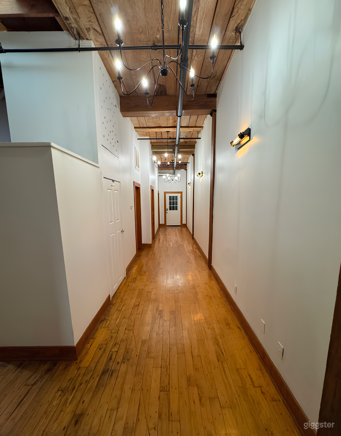 Modern Atlanta Art Gallery Loft Photo 1