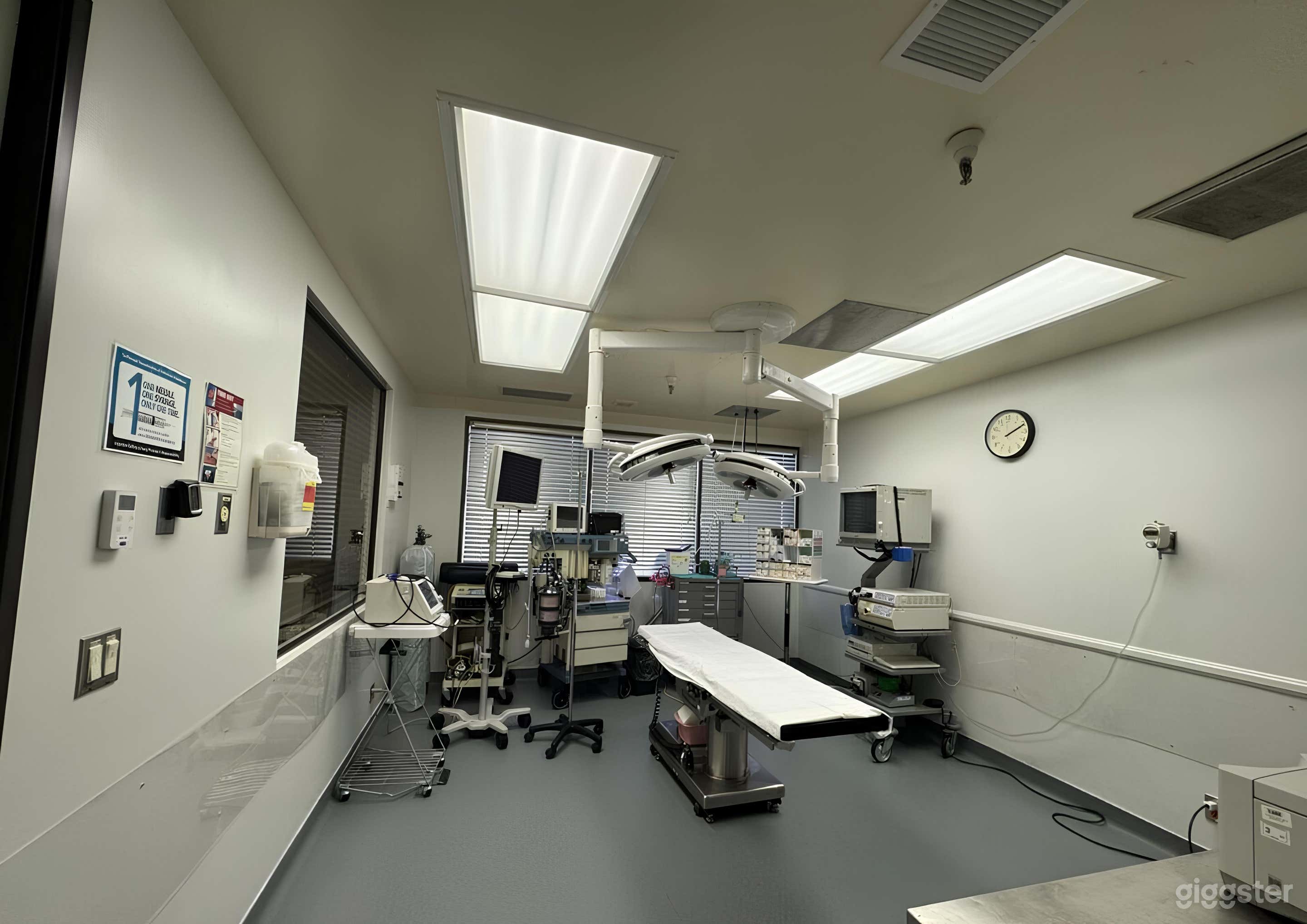 State-of-the-art Operating Room Photo 1
