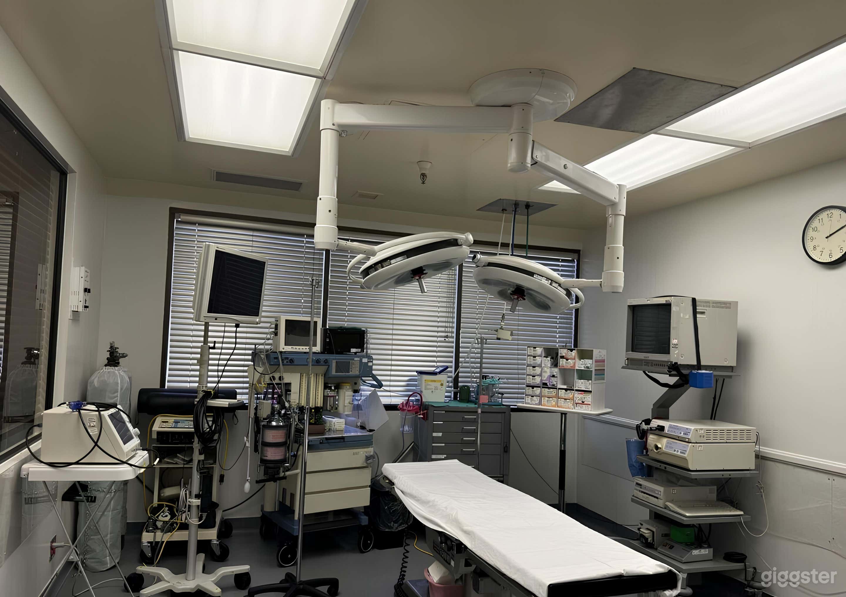 State-of-the-art Operating Room Photo 3