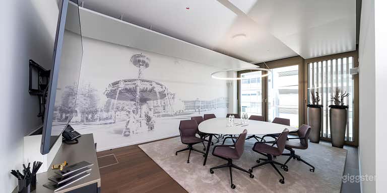  Stylish Schlossplatz Meeting Room 