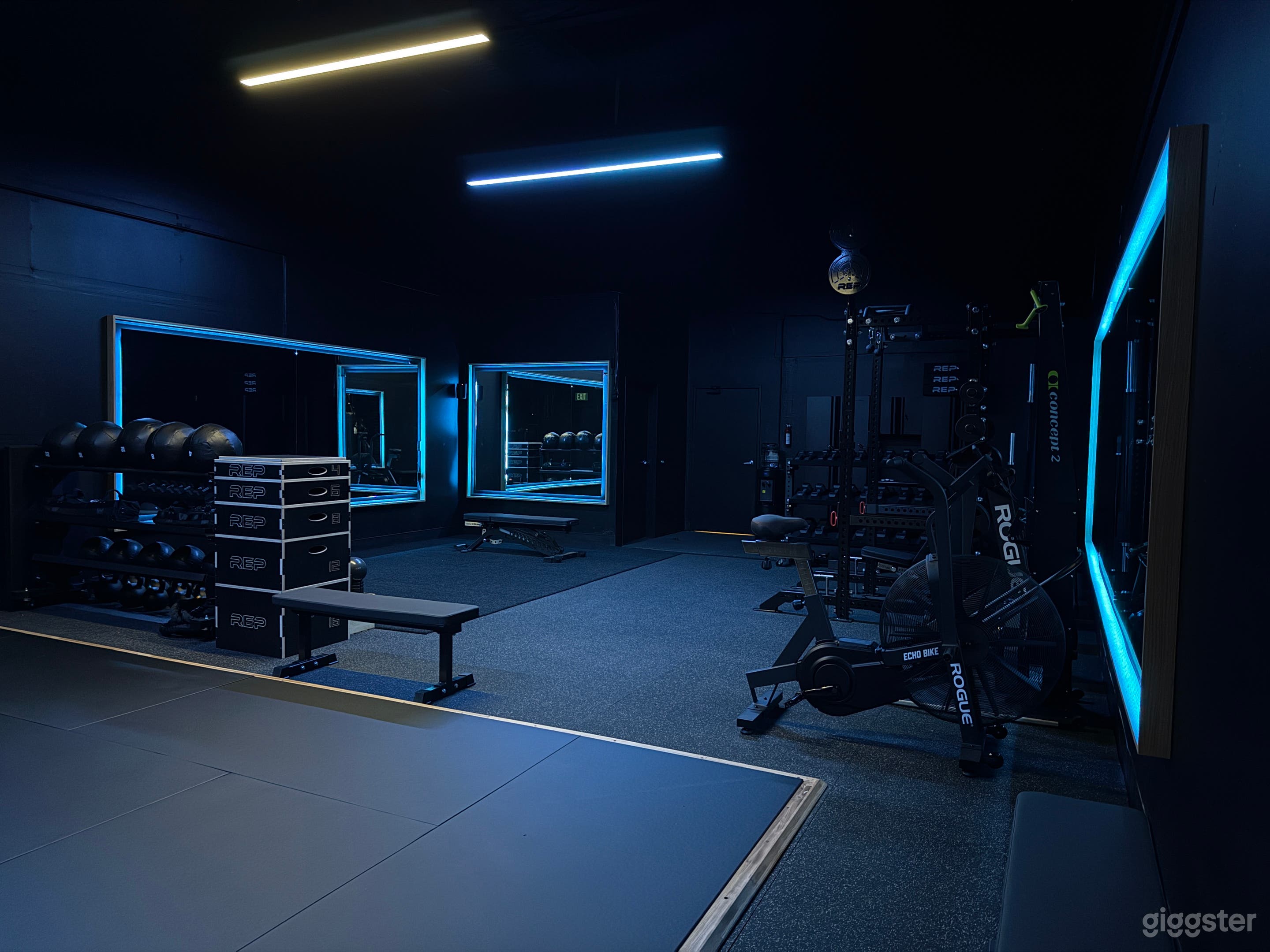 A private, MMA & Fitness Studio, next to Allegiant Stadium. Photo 4