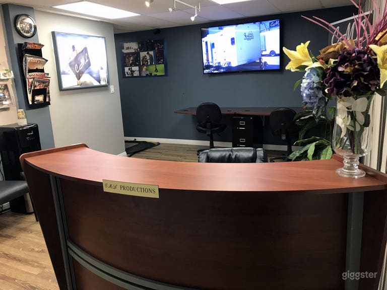  Conference Room for Meetings and Casting Calls 