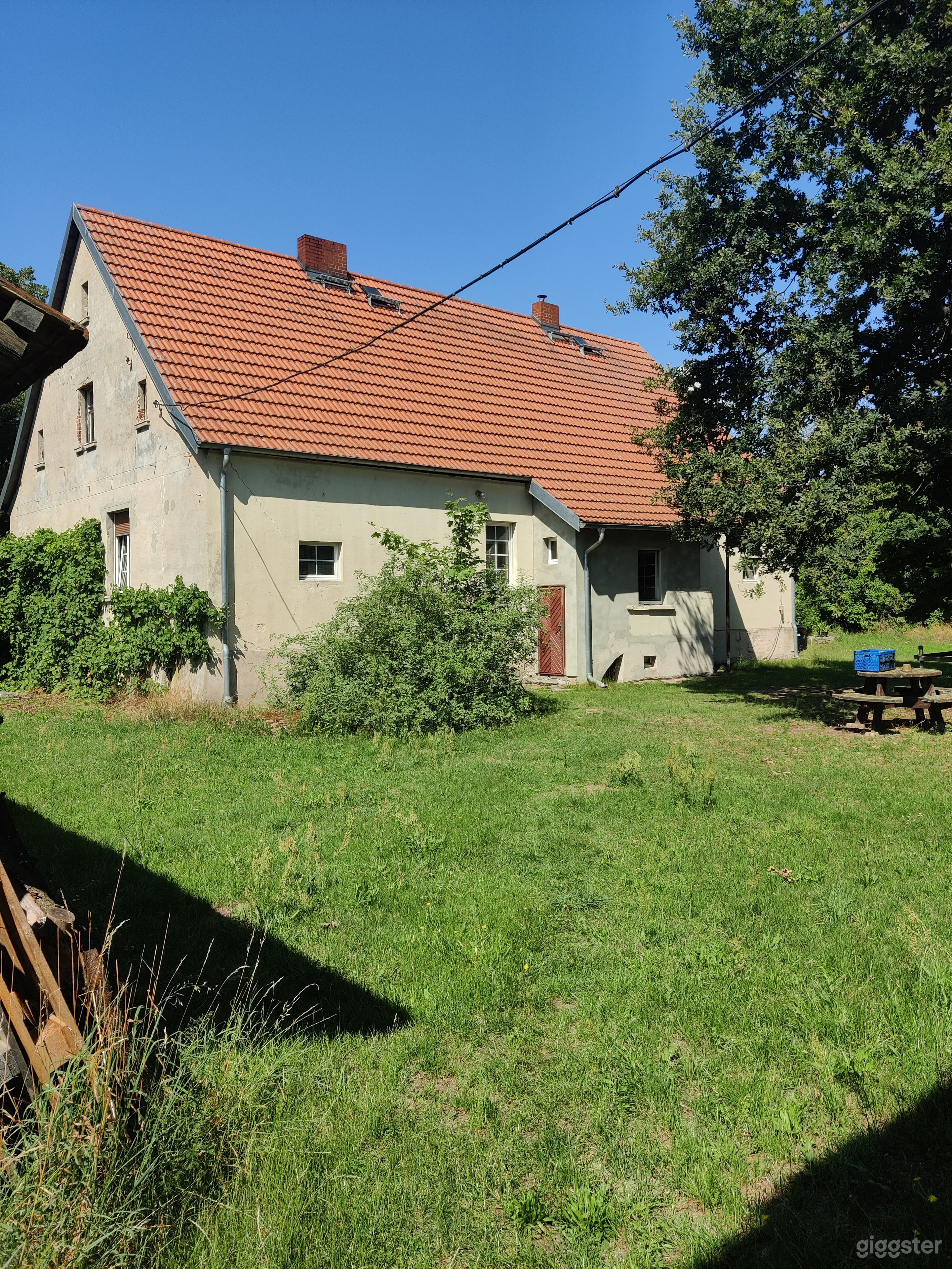 Abgeschiedener Vier-Seiten-Hof Foto 4