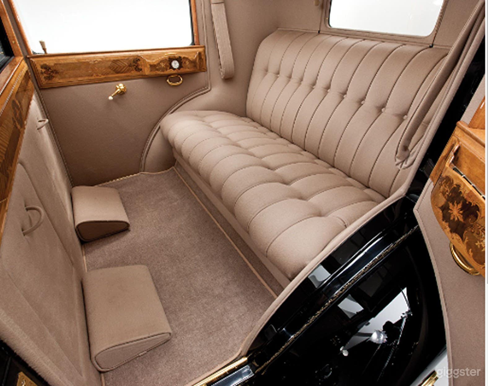 Classic And Iconic Rolls-Royce Photo 4