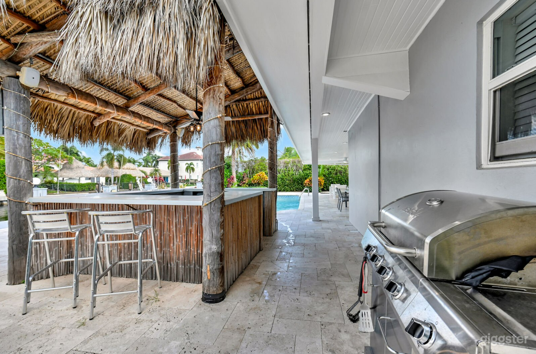 #943 Stylish Tropic Isle home  Photo 4
