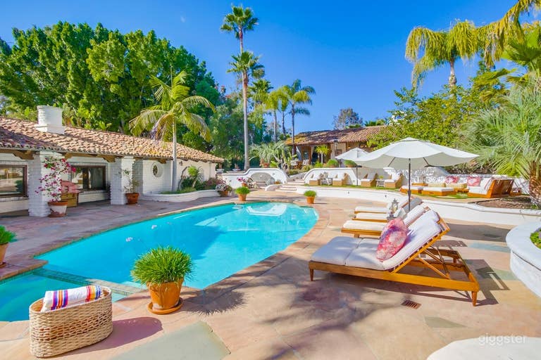  Wits End House - Hacienda Ranch Style Home 