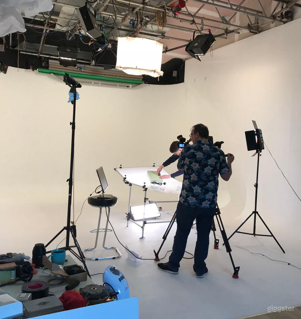 3 amazing film and photography studios  Photo 1