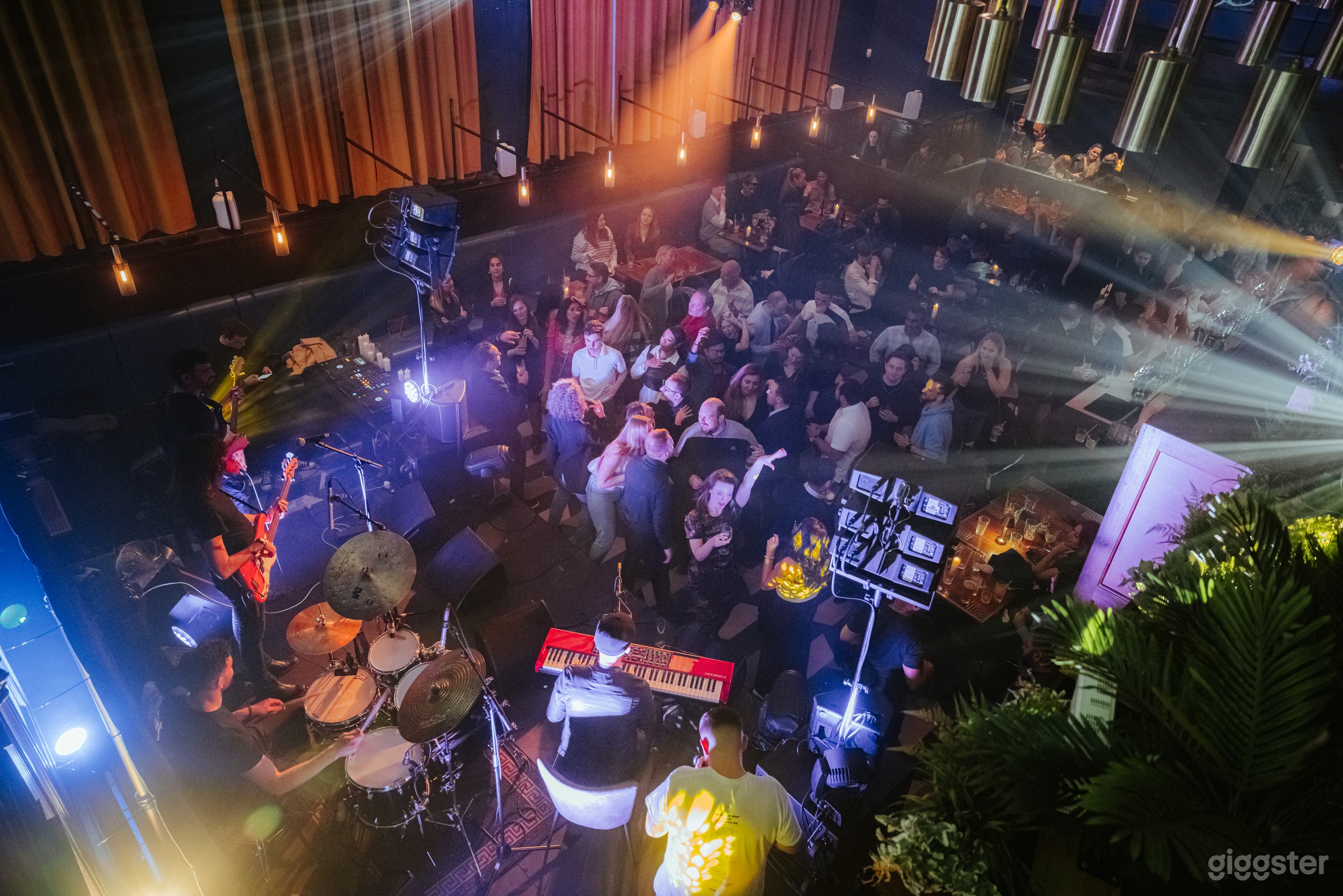 17th Century House Photo 2