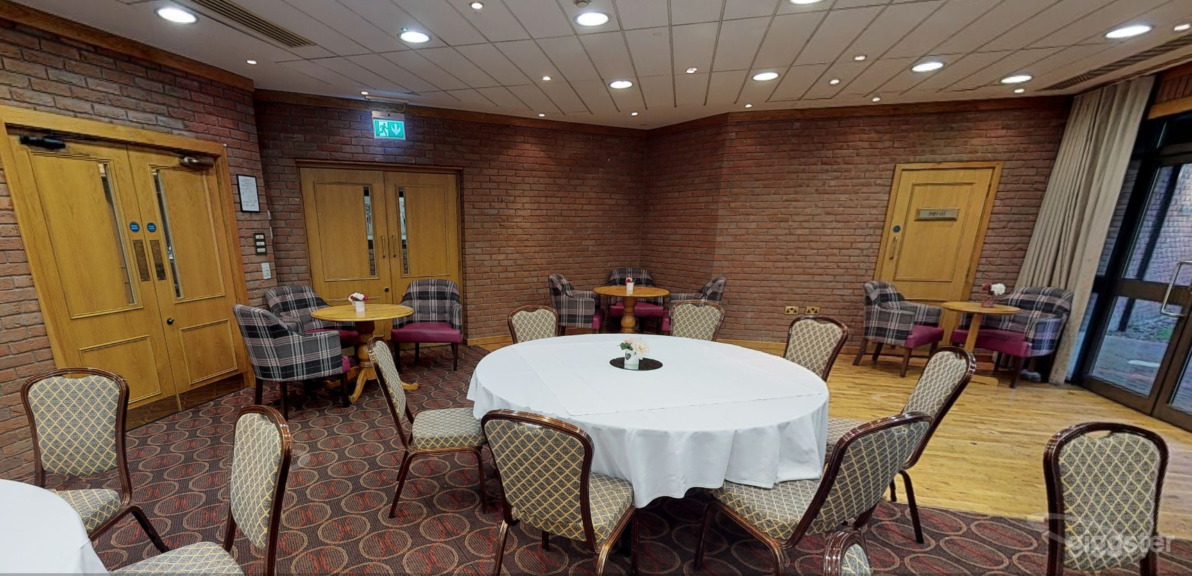 Warwick Meeting Room Photo 4