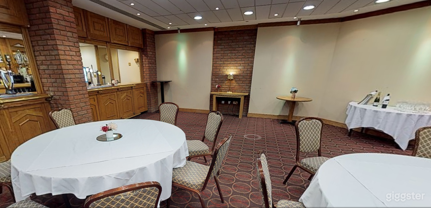 Warwick Meeting Room Photo 3