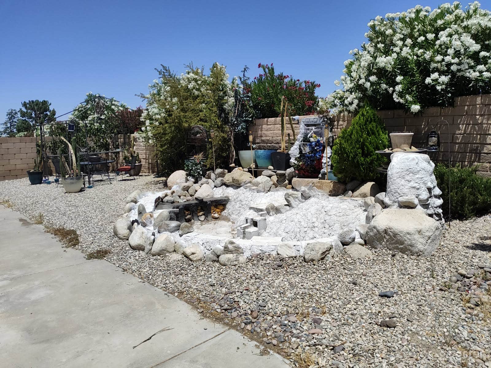 Pool in a House of luxury Photo 3