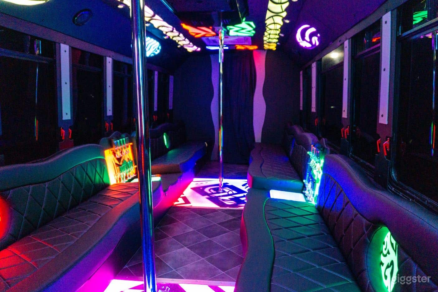 VIP Party Bus "Ambassador" in Minneapolis Photo 3