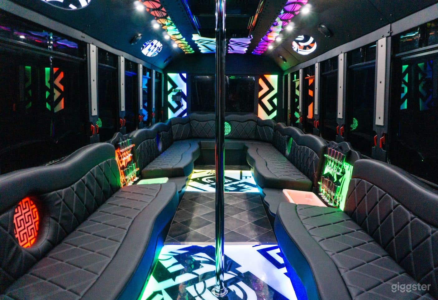 VIP Party Bus "Ambassador" in Minneapolis Photo 2