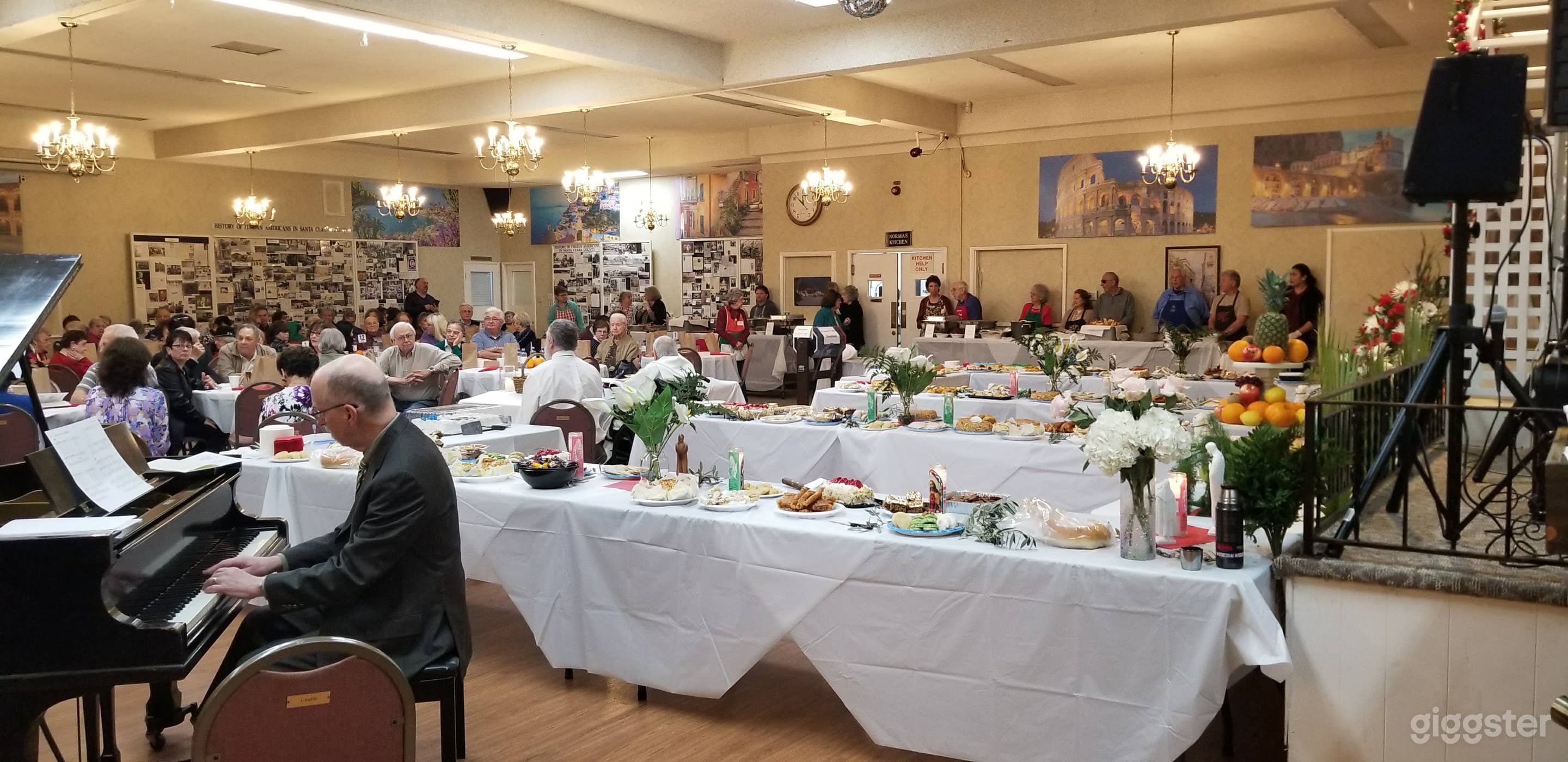 Near Downtown, Meeting/Dining Hall with Stage/Bar Photo 3