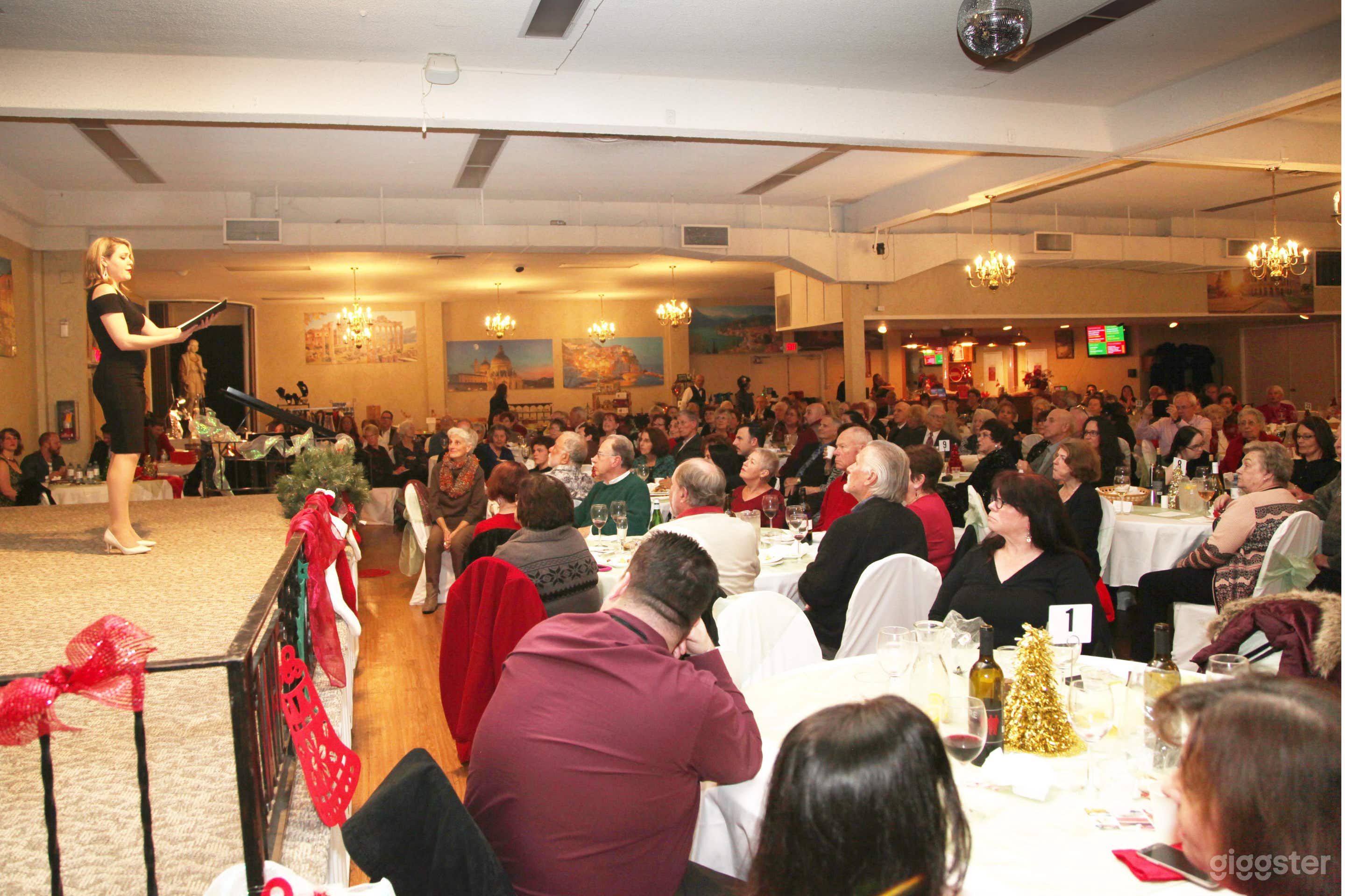 Near Downtown, Meeting/Dining Hall with Stage/Bar Photo 2