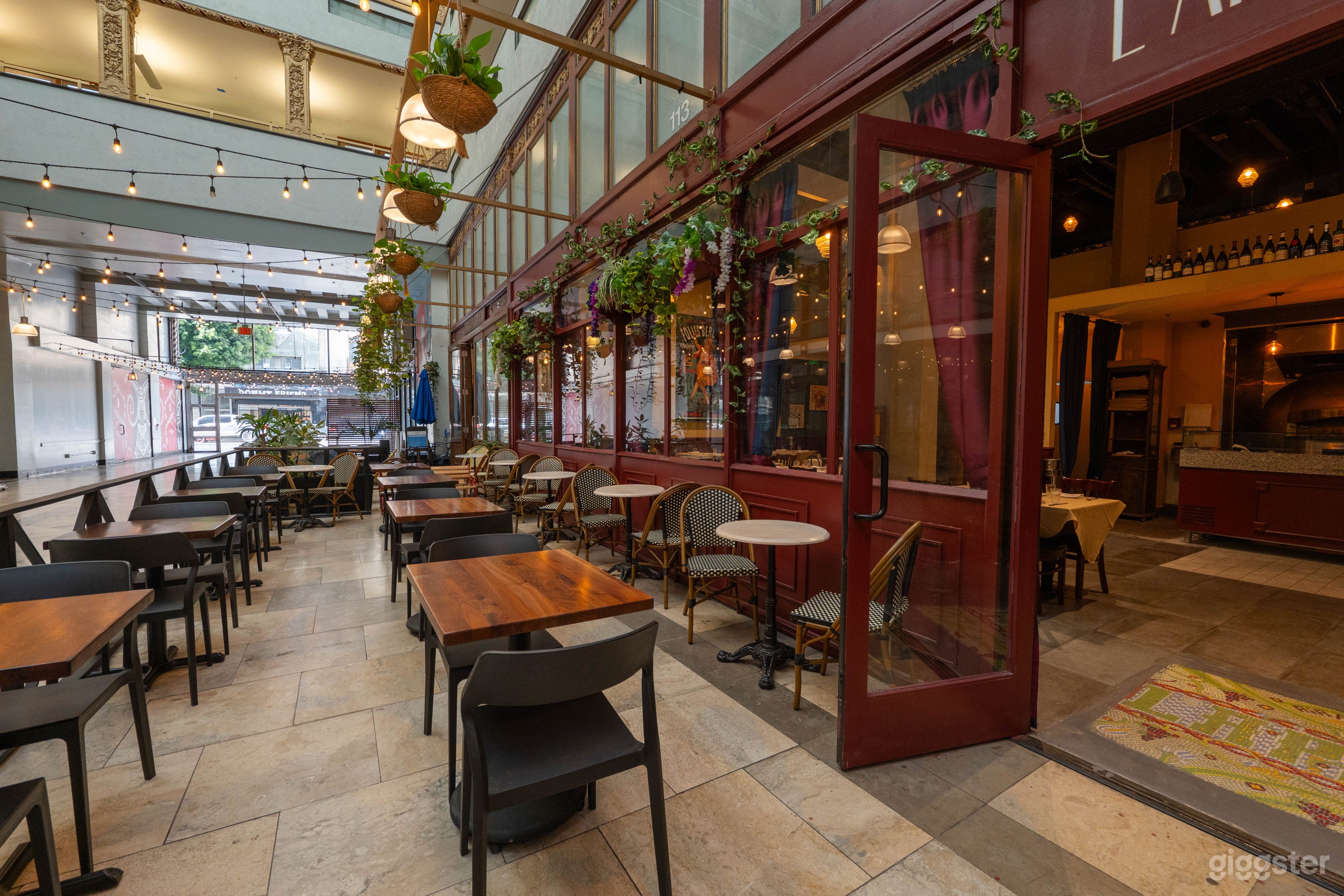 Patio / restaurant entry