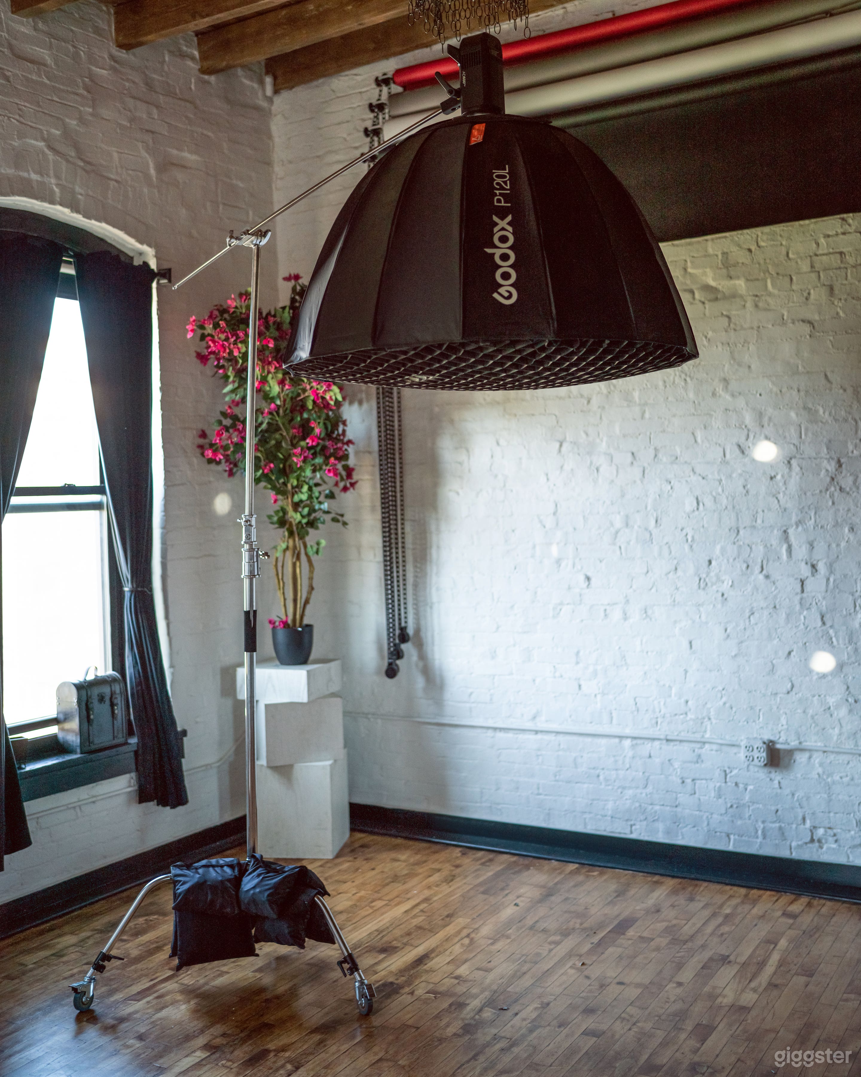 Exclusive Fishtown Studio for Photography & Video Photo 4