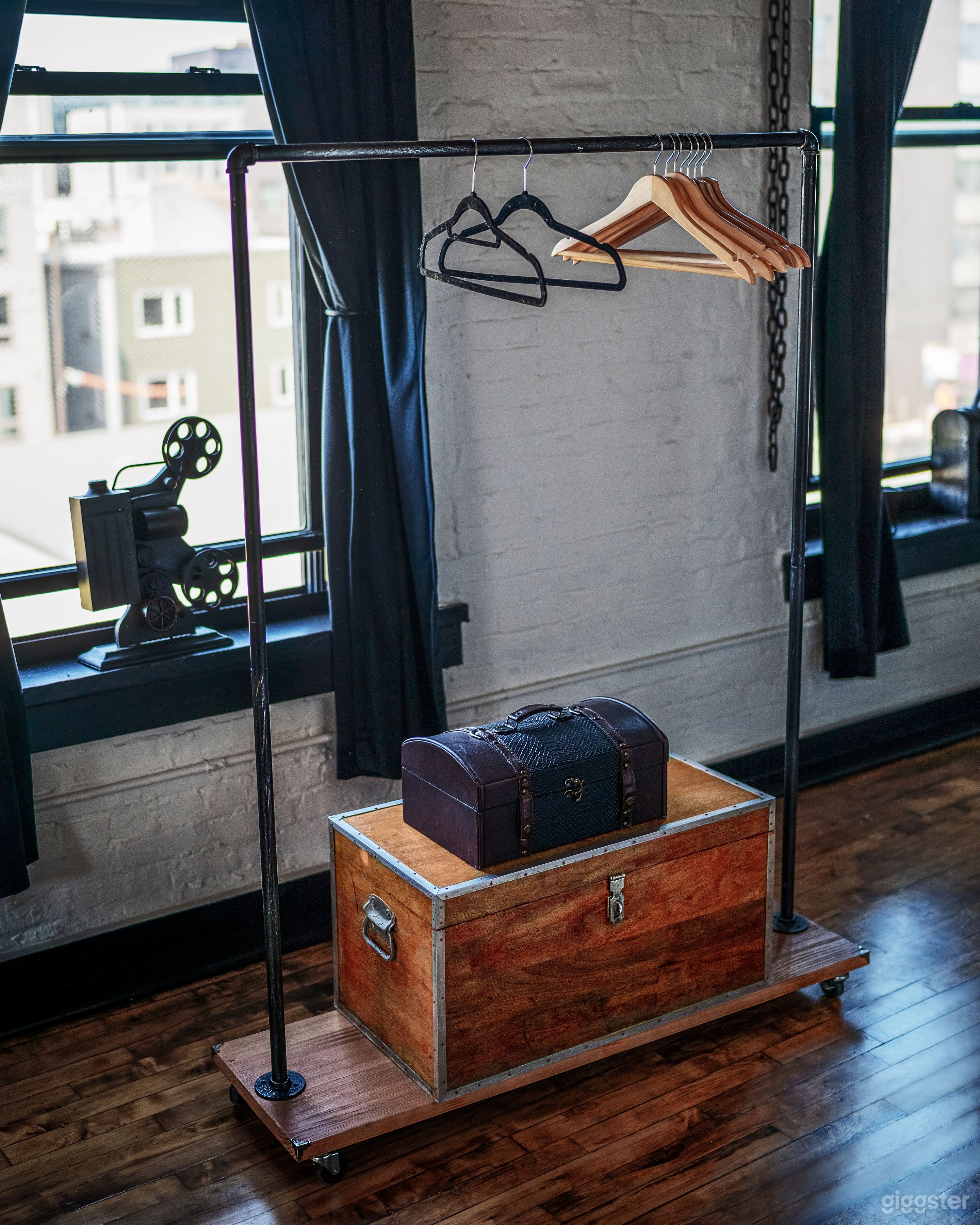 Exclusive Fishtown Studio for Photography & Video Photo 3