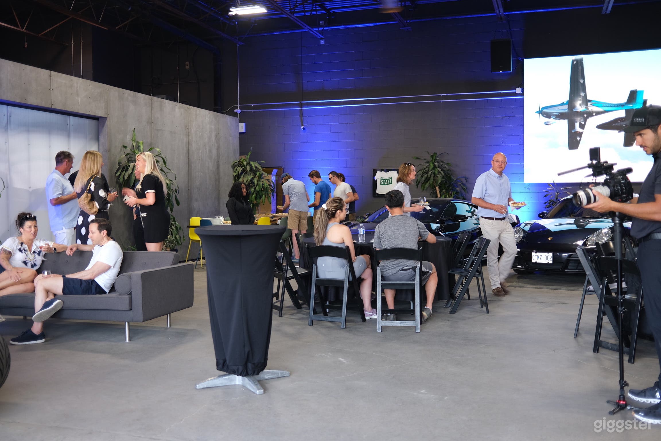 Polished Car-Centric Event and Photo Space Photo 3