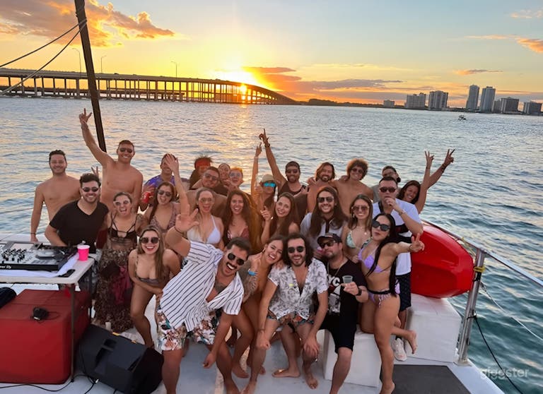  60' Power Catamaran - Mariah 