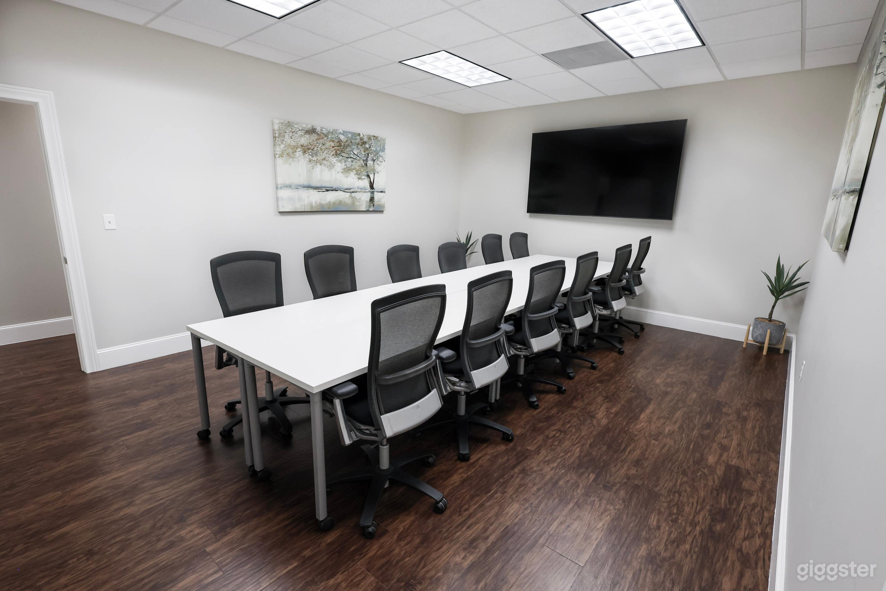 Large Meeting Room in Magnolia Photo 1