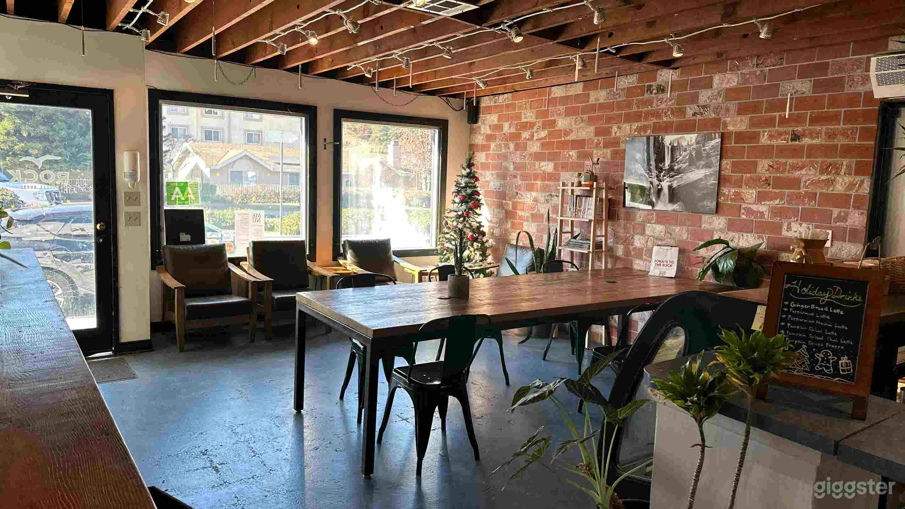 Historic Community Center Cafe Exposed Brick, Tile Photo 4