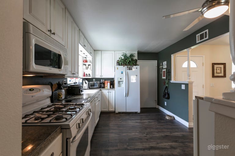  1960's Middle America Canyon Country Park Home 