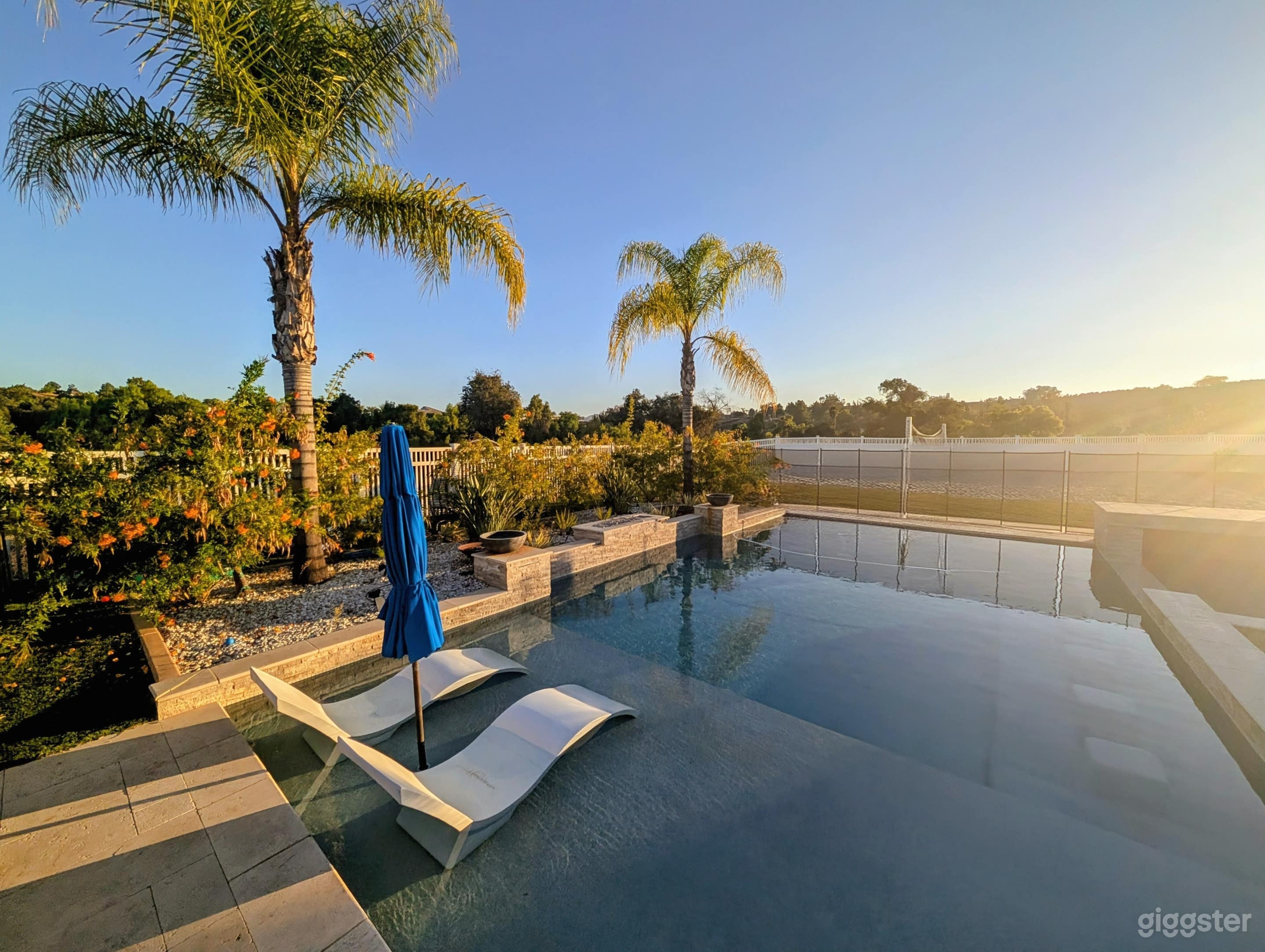 Multi Scene Estate & Acreage| Pool & Spa | Volleyba Photo 1