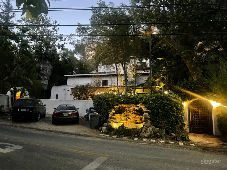  Beautiful Spanish Villa 