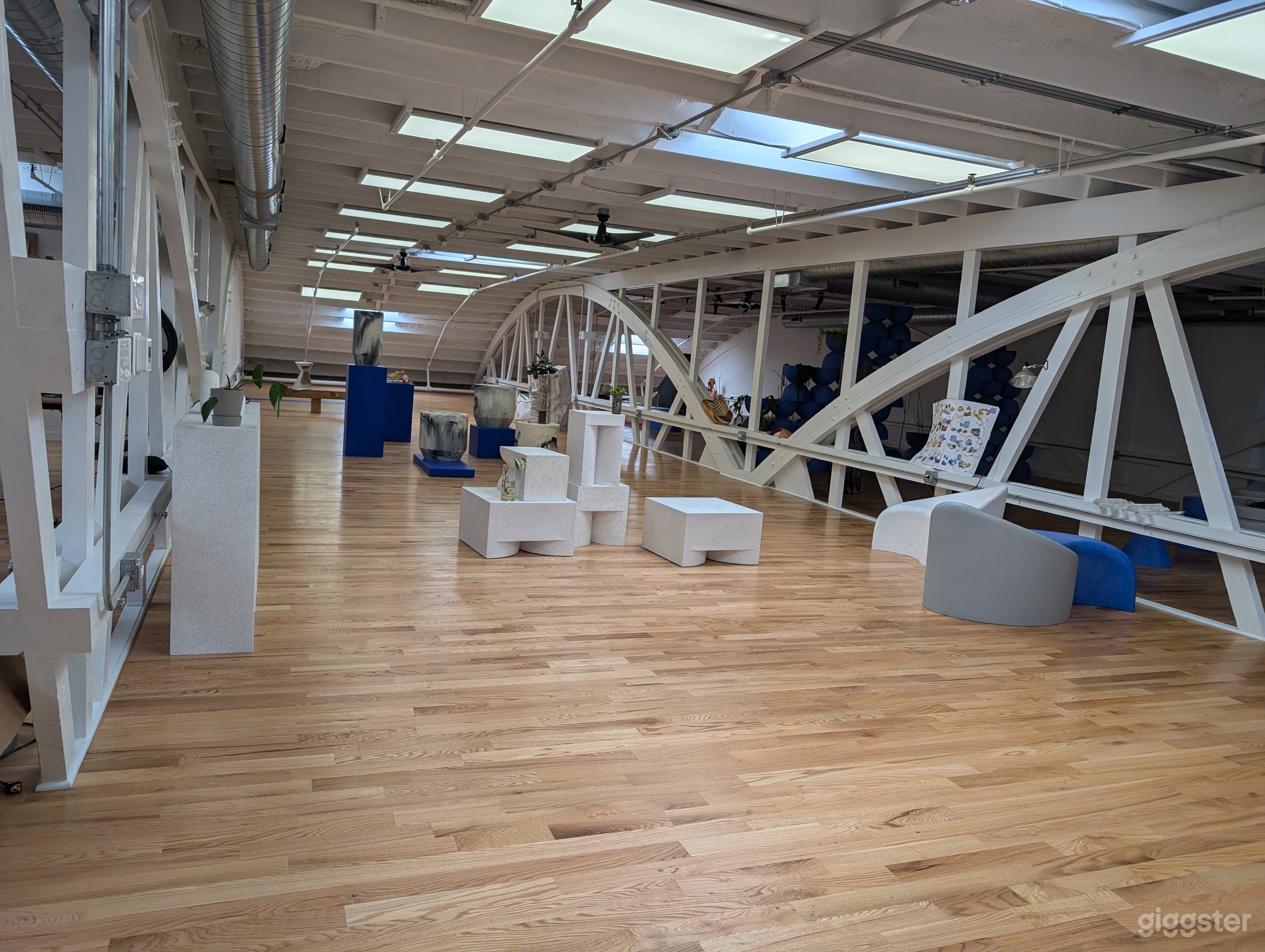 Premier Daylight Warehouse/Studio Photo 1