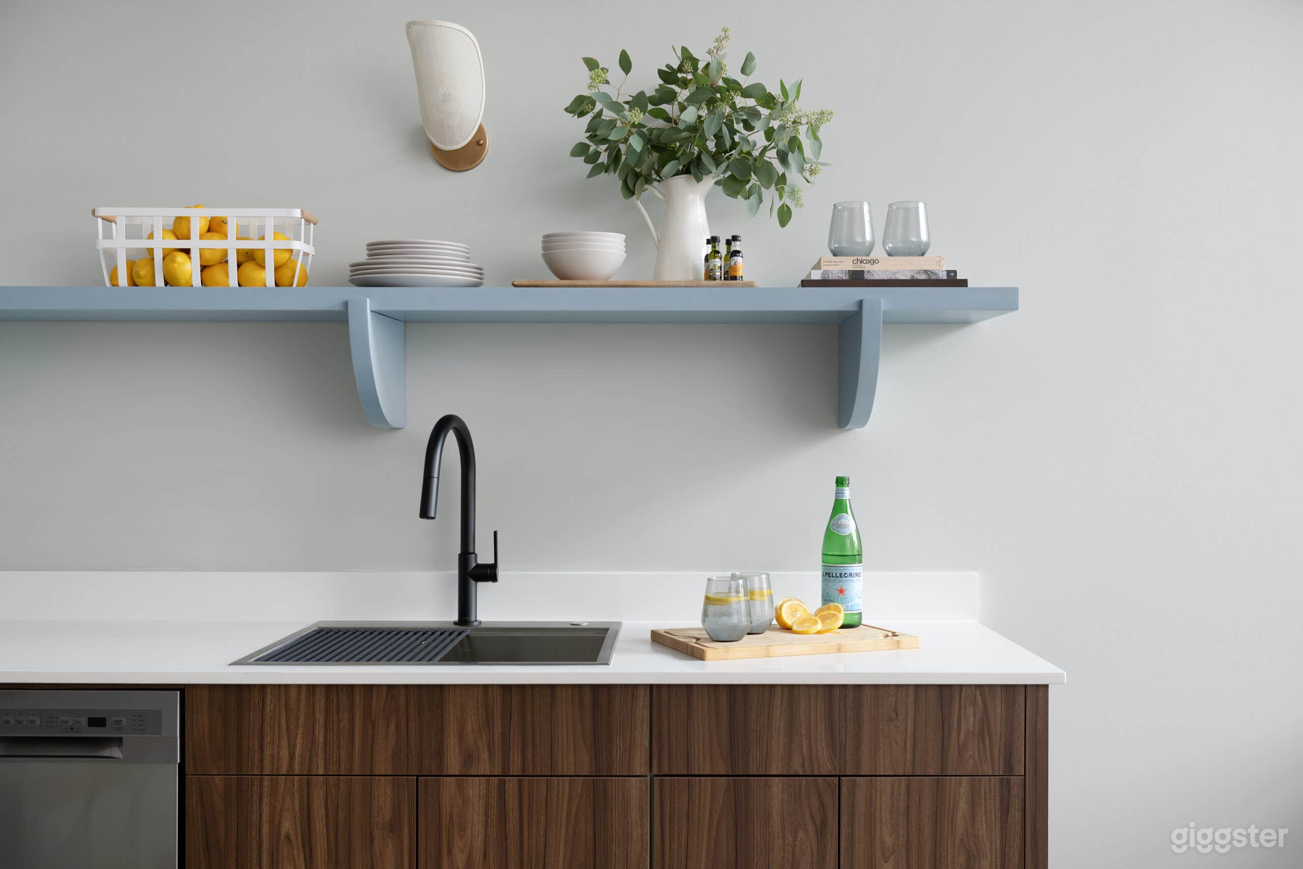 35 Furnished Apartel Suites Little Italy Photo 4