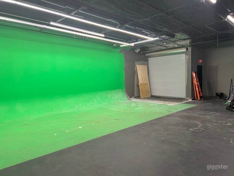  Warehouse CYC Wall great for photos/videos  