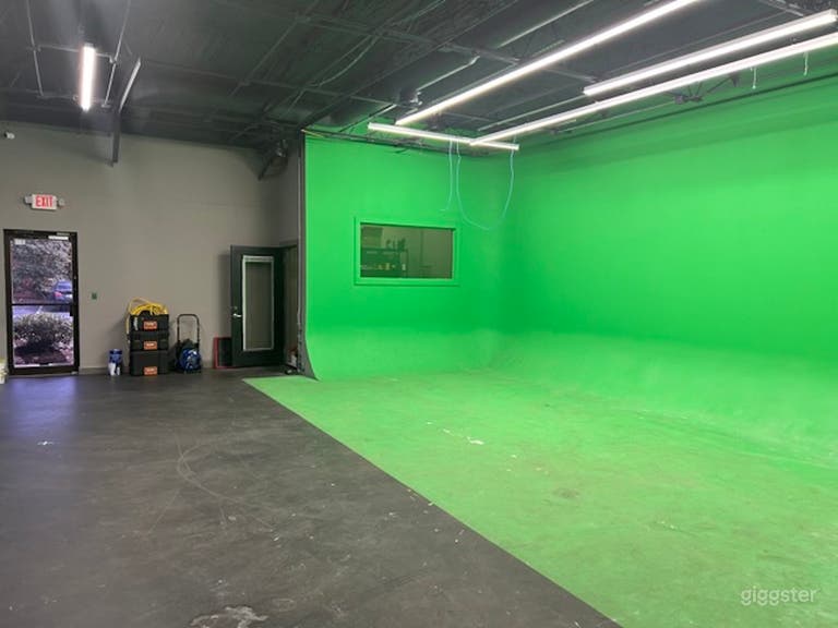  Warehouse CYC Wall great for photos/videos  