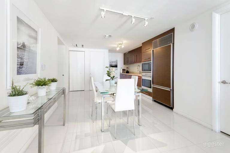  41st Floor Luxury Oceanview Condo 