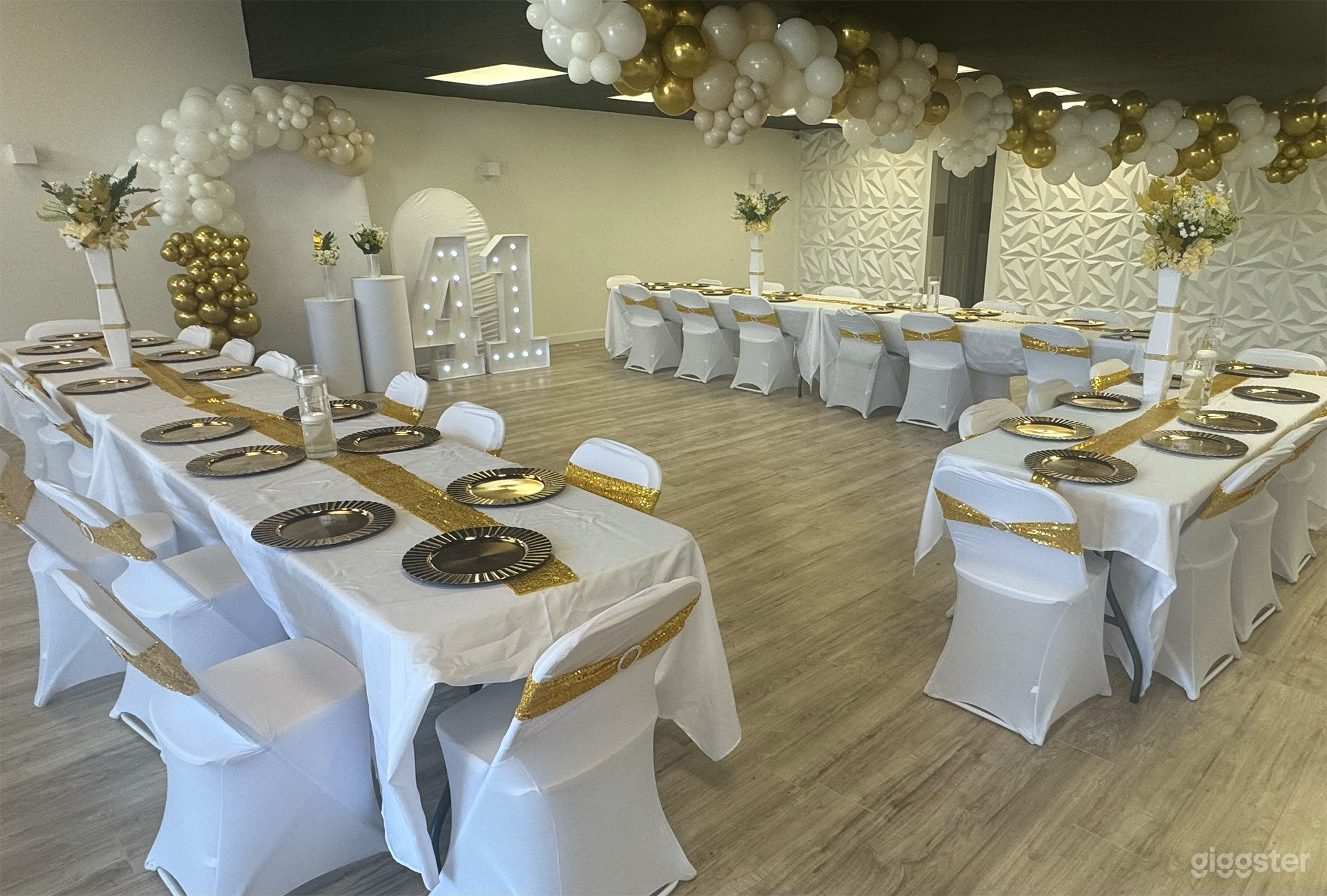 From Beautiful Balloon Garlands, Arches, 