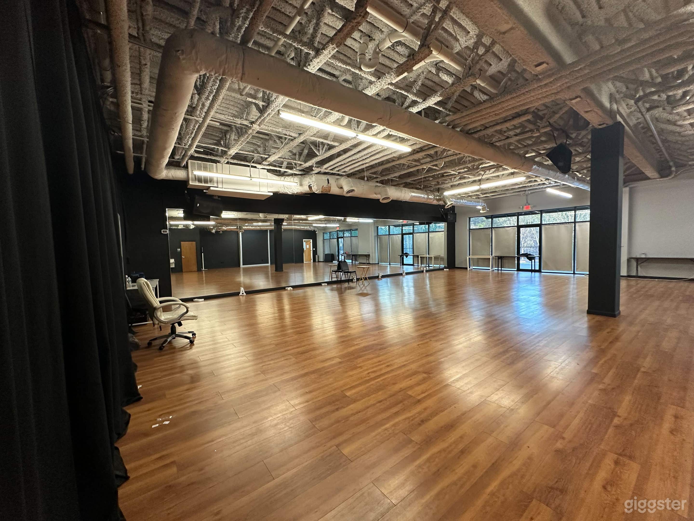 The Ambient Room Photo 2