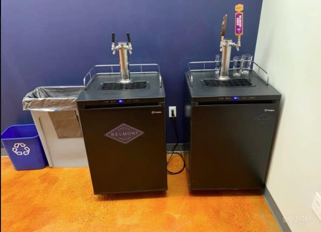 Large Industrial Barn Theme Open Co working space- Full Access Photo 4