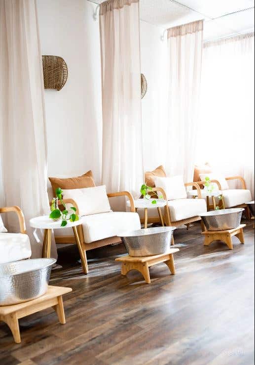 Unique Cafe and Spa Rental in Alexandria Photo 2