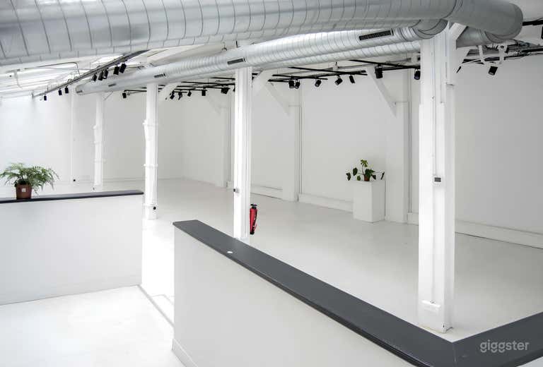  200m² Showroom in Paris 