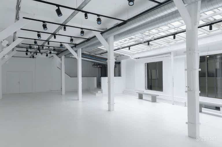  200m² Showroom in Paris 