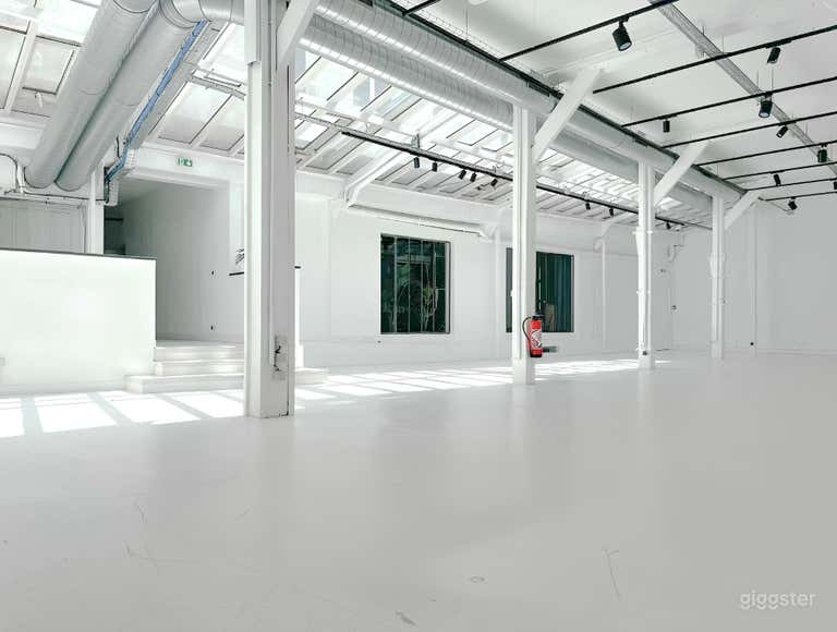  200m² Showroom in Paris 