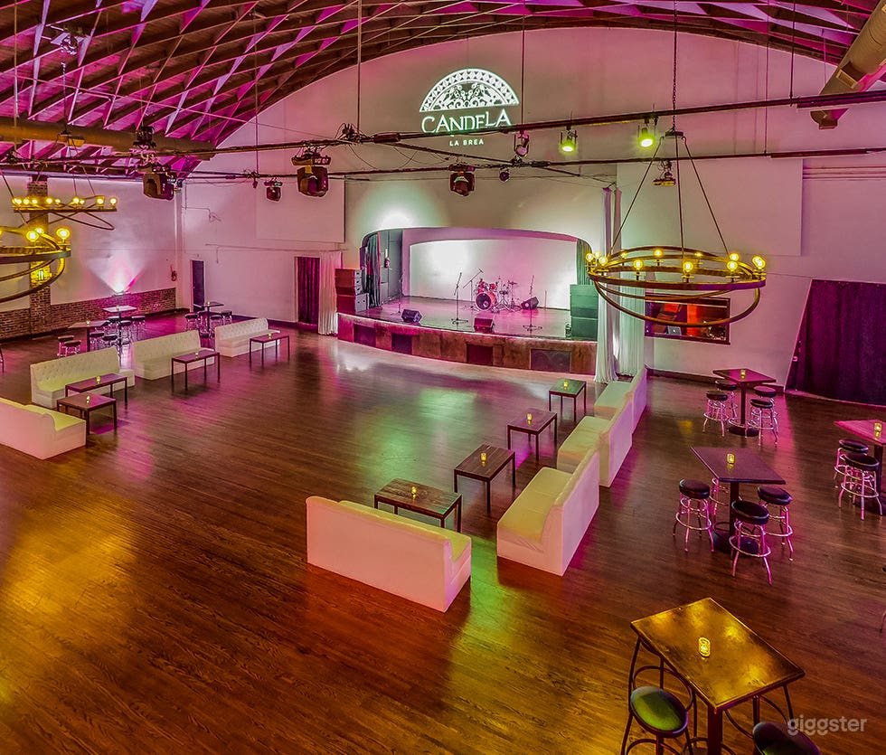 Contemporary Restaurant and Entertainment Venue Photo 1