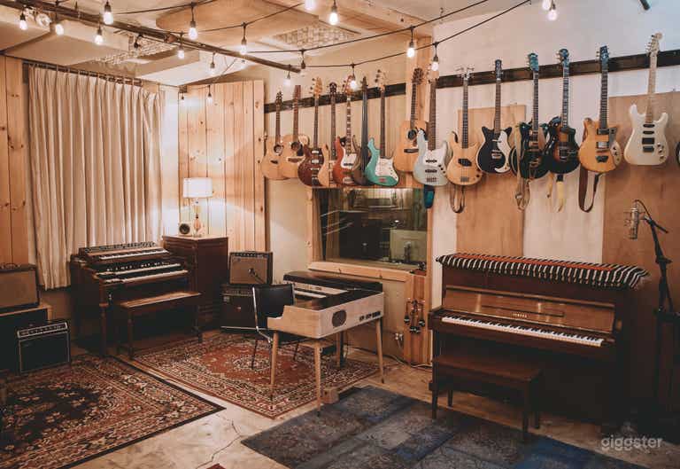  Recording Studio w/ Spacious Loft 