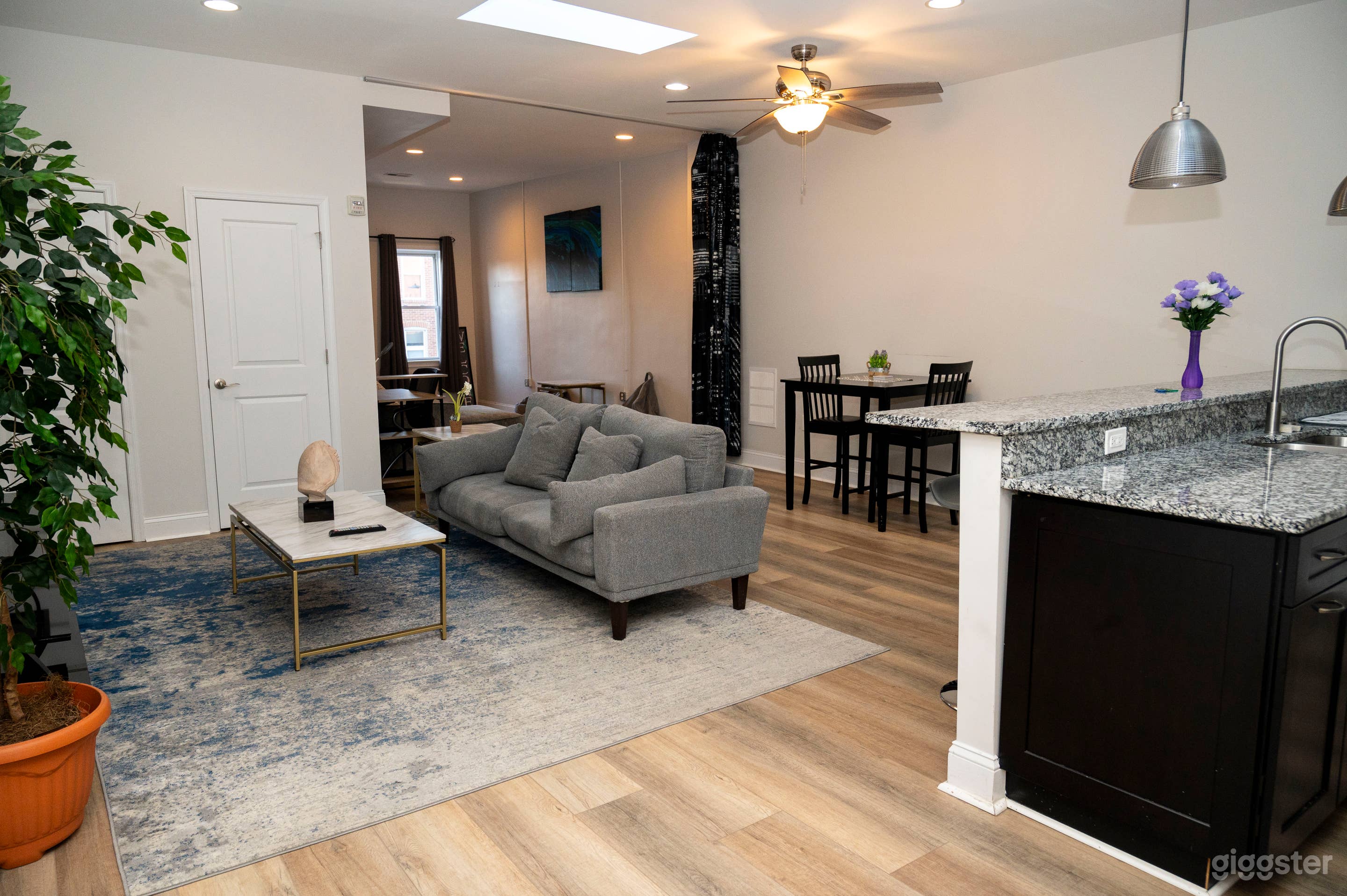 Unique Modern skylight Loft with Multiple Backdrop Photo 3