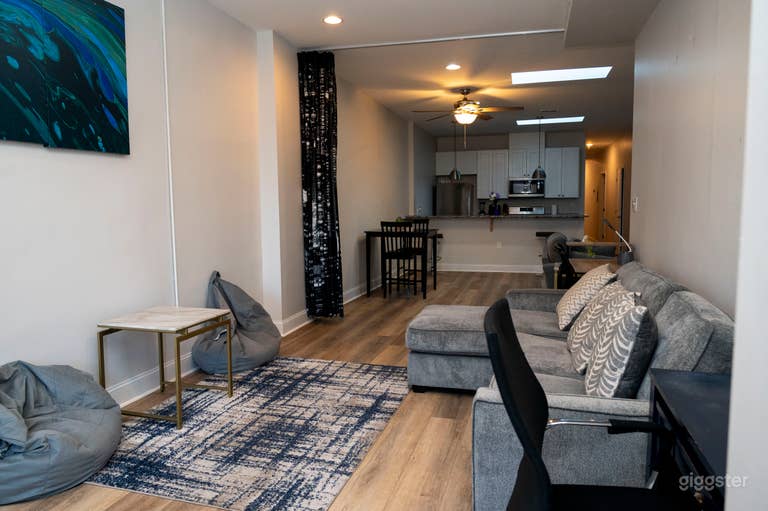  Einzigartiges modernes Loft mit Oberlicht und mehreren Hintergründen 