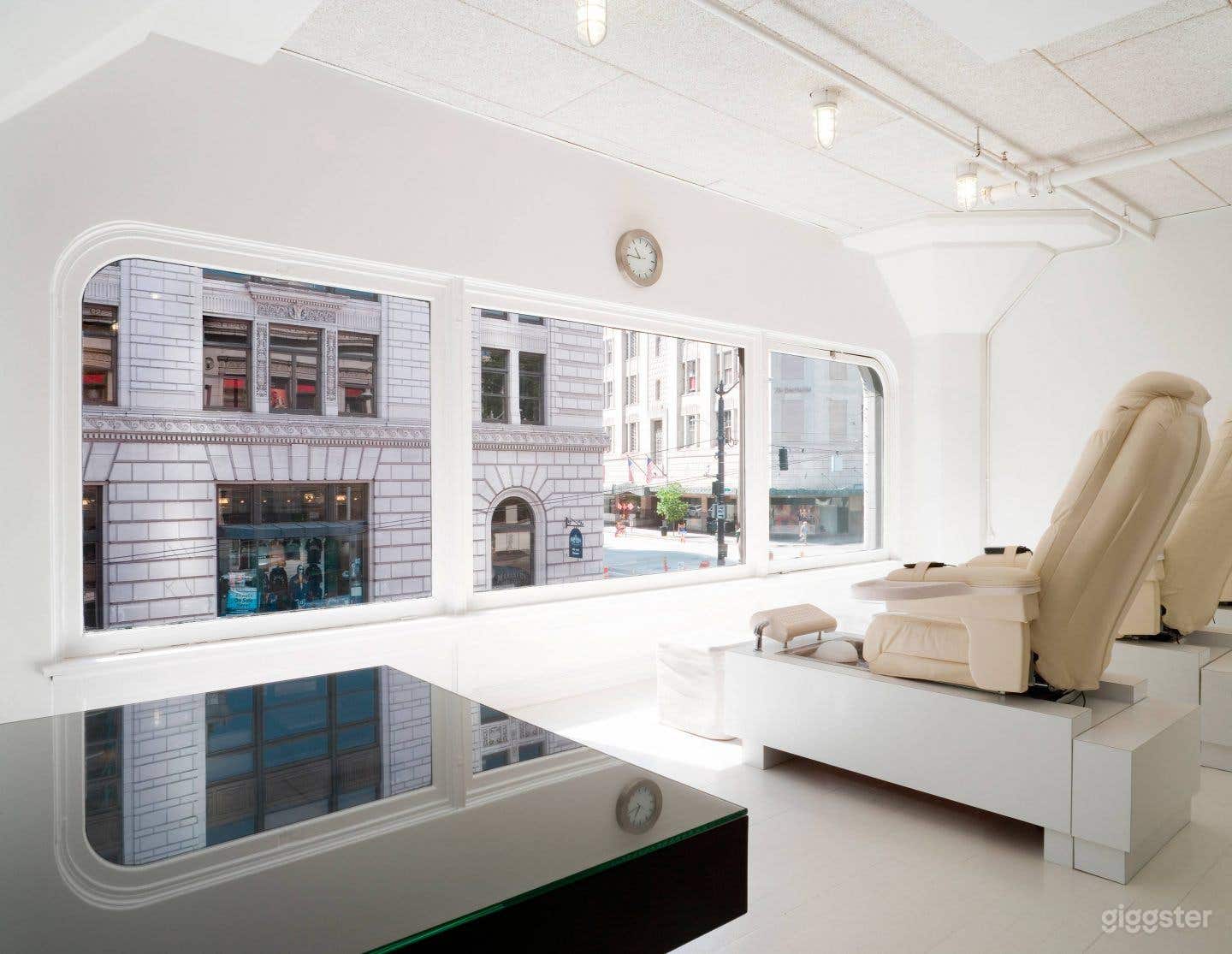 Pamper Yourself Space: Massage, Wax and Nail Spa Photo 4