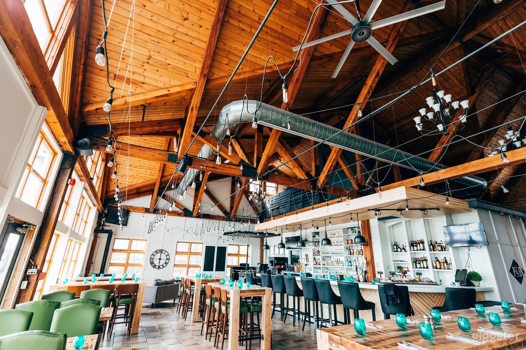 Restaurant with Trendy Seafood in Halifax Photo 1